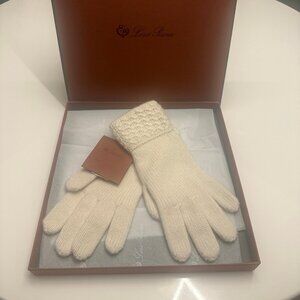 Loro Piana Jungfrau Gloves Baby Cashmere (White Snow) - NWT!